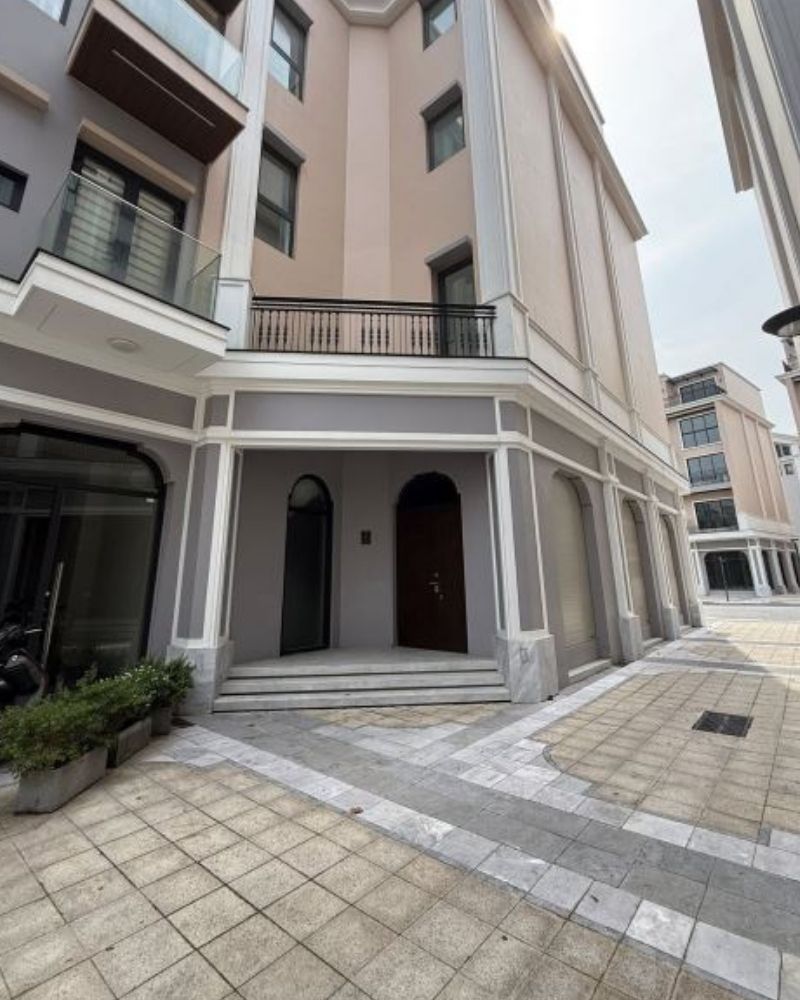 Bán biệt thự The Manor Nguyễn Xiển, lô góc 235m², MT 29m