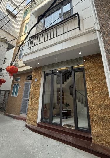 Bán Nhà Ngõ 373 Ngọc Hồi – Văn Điển – 40m² – 5 Tầng – Ô Tô Đỗ Cửa – Chỉ 6.95 Tỷ