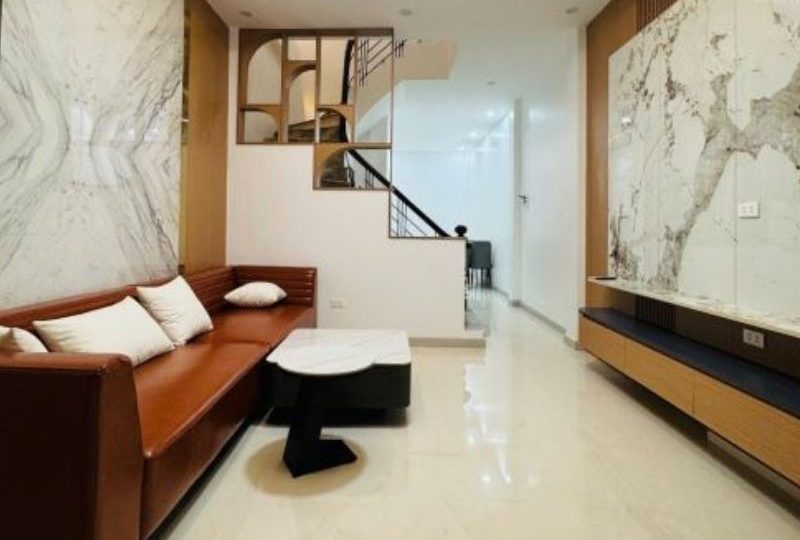 bán nhà thôn 1 Đông Mỹ – 52m² – 5 Tầng – Giá 5.3 Tỷ