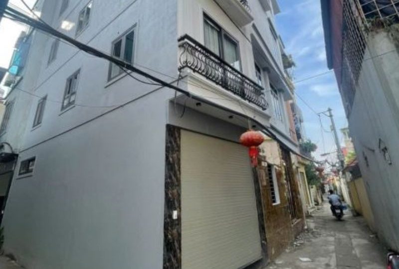 Bán Nhà Lô Góc Huỳnh Cung– Ô Tô Vào Nhà – Gần KĐT Linh Đàm – 7,75 Tỷ