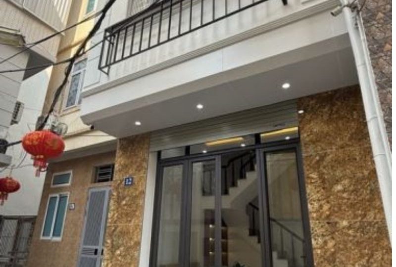 Bán nhà Ngõ Ngọc Hồi – Văn Điển, 40m² x 4 tầng, ô tô đỗ cửa