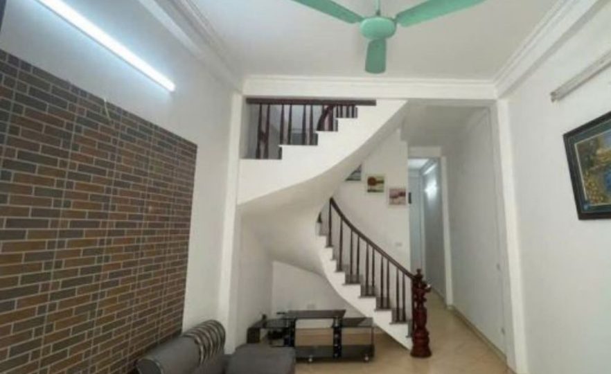 Bán nhà 3 tầng Nội Am Liên Ninh 38m², ô tô gần, giá 4.65 tỷ