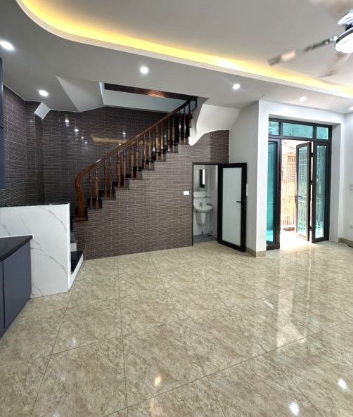 Bán Nhà Tả Thanh Oai Thanh Trì – 52m² – 5 Tầng  – Giá 6,3 Tỷ