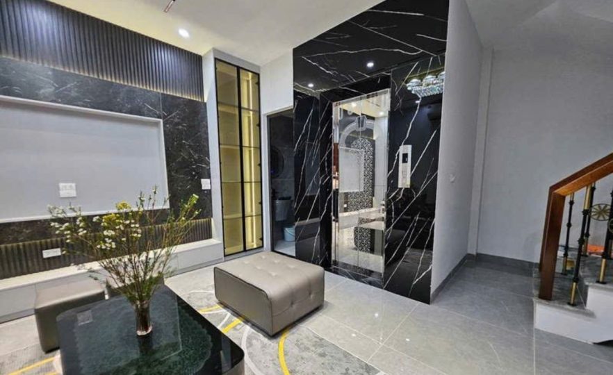 Bán Nhà Lô Góc Tả Thanh Oai Thanh Trì – 5 Tầng Thang Máy – Ô Tô Vào Nhà – Kinh Doanh Tốt