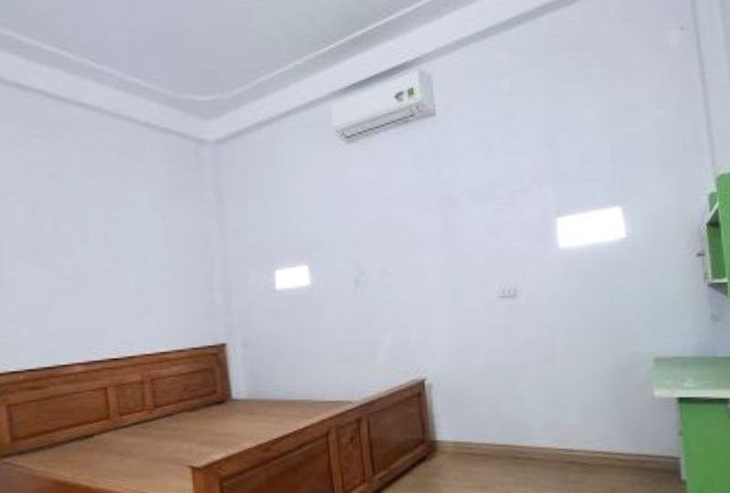 Bán nhà Thọ Am 45m², 3 tầng, gần ô tô, giá 5.4 tỷ, sổ đỏ riêng.