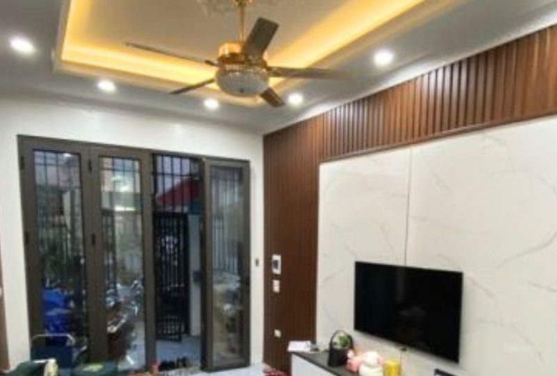 Bán nhà Tứ Hiệp 50m², giá 5.3 tỷ – Nhà đẹp 4.5 tầng ở ngay, hai mặt thoáng