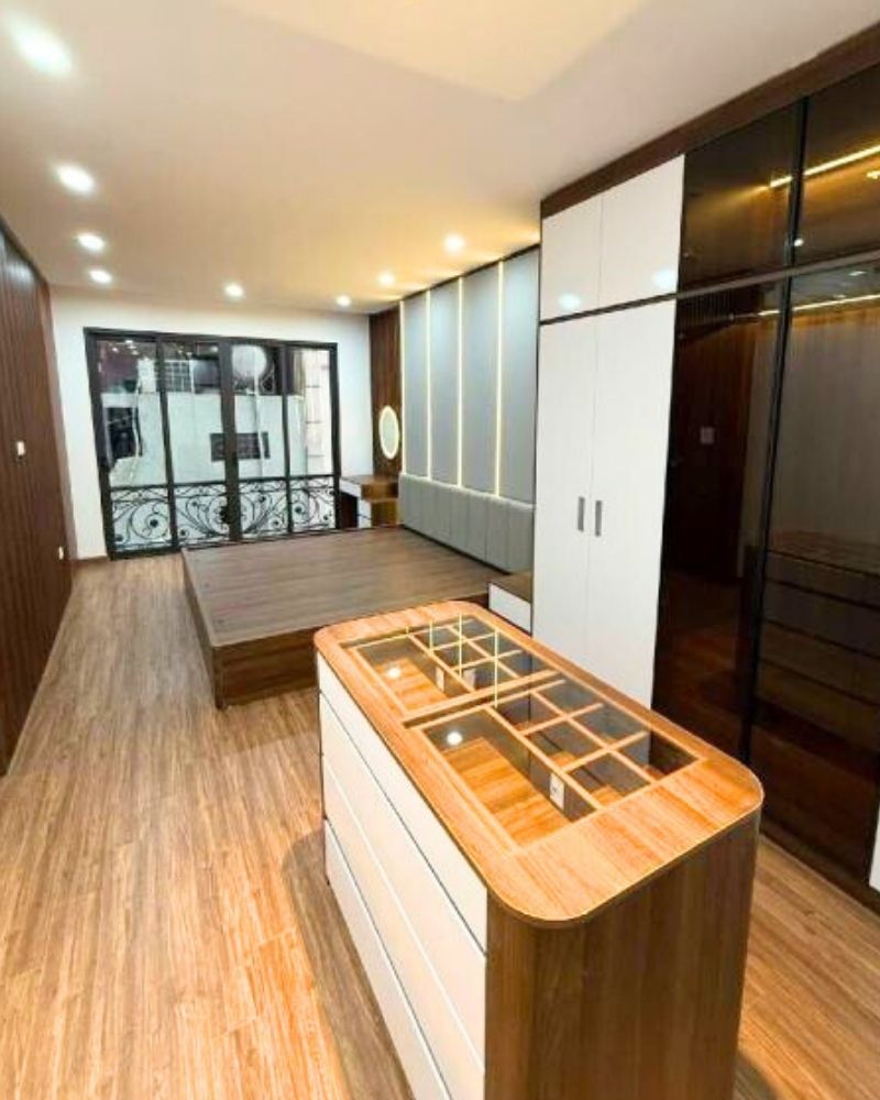 Bán nhà ngũ hiệp 40m², 4 tầng chắc chắn, 4 ngủ, giá hơn 5 tỷ