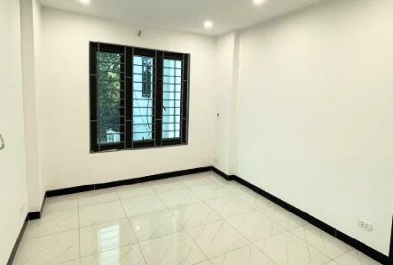 Bán nhà Tả Thanh Oai 35m², 4 tầng, 4 ngủ, gần Vin Olympic, 4,5 tỷ