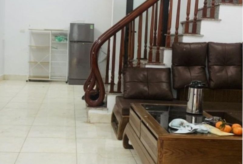 Bán nhà Đông Mỹ 40m², 4 tầng, 4 ngủ, gần trường chợ, 5,1 tỷ