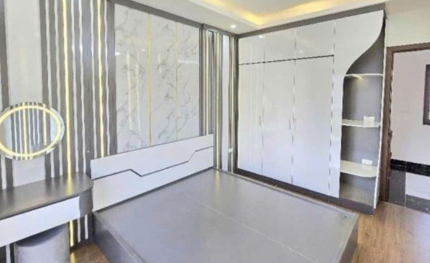 Bán nhà Vũ Lăng 45m², 3 tầng, cách ô tô 10m, giá 5 tỷ