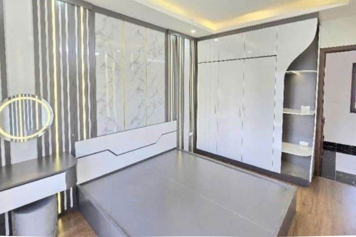 Bán nhà Vũ Lăng 45m², 3 tầng, cách ô tô 10m, giá 5 tỷ