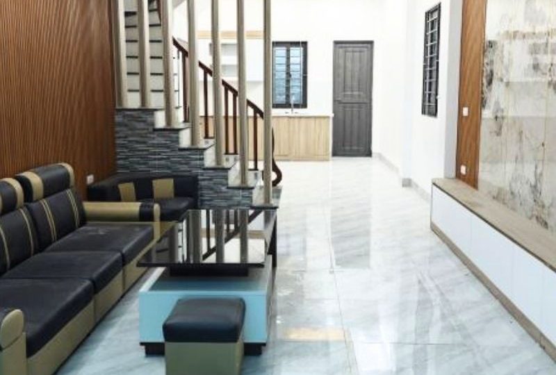 Bán nhà Đông Mỹ 47m², 4 tầng, ngõ nông sát ô tô, giá 5.5 tỷ