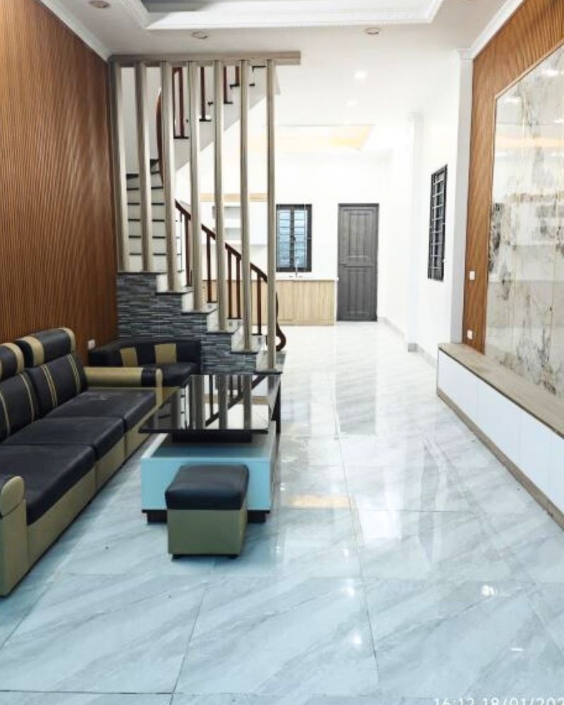 Bán nhà Đông Mỹ 47m², 4 tầng, ngõ nông sát ô tô, giá 5.5 tỷ