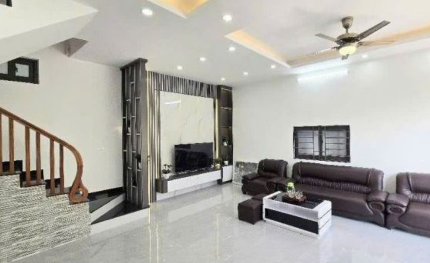 Bán nhà Liên Ninh 55m², 4 phòng ngủ, 4 tầng,ô tô đỗ cửa, giá 6 tỷ