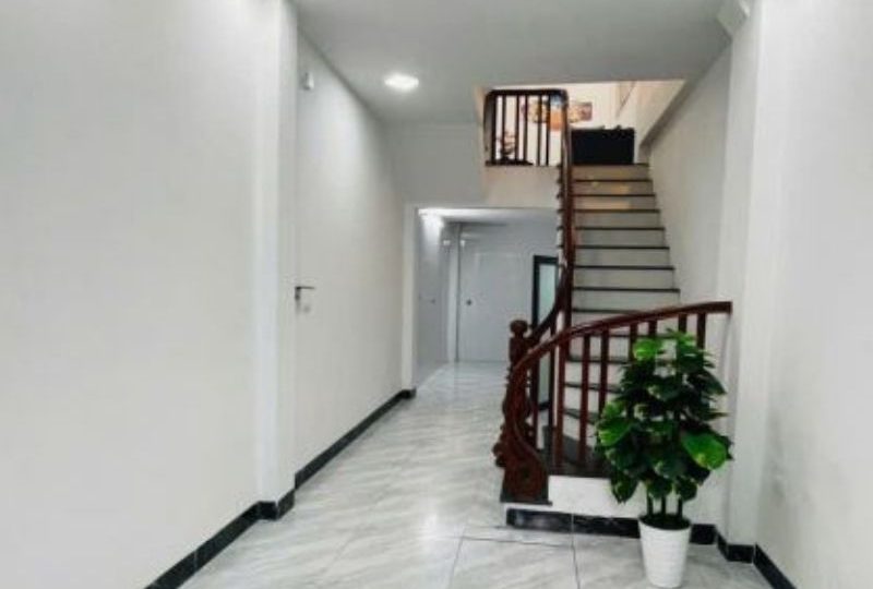 Nhà Tả Thanh Oai 35m², 5 tầng giá hơn 6 tỷ gần nội thành