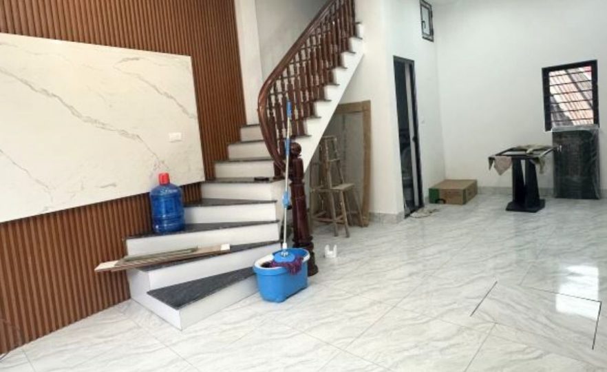 Bán nhà Đông Mỹ 32m², 2 tầng, MT 4m,  Full đồ, ô tô thông, 3.48 tỷ